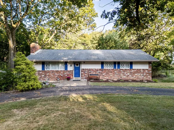 623 Westland Dr, Gibsonia, PA 15044
