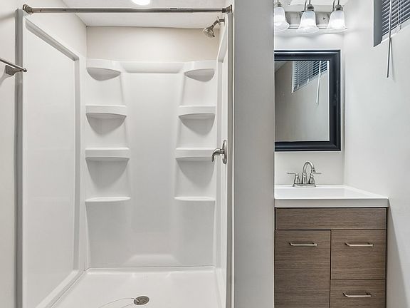 Downstairs shower