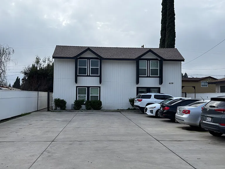 409 G St #3 — Photo 1