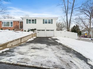 6 Nottingham Rd, West Orange, NJ 07052