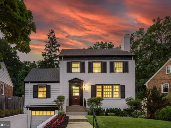 2701 Rittenhouse St NW, Washington, DC 20015