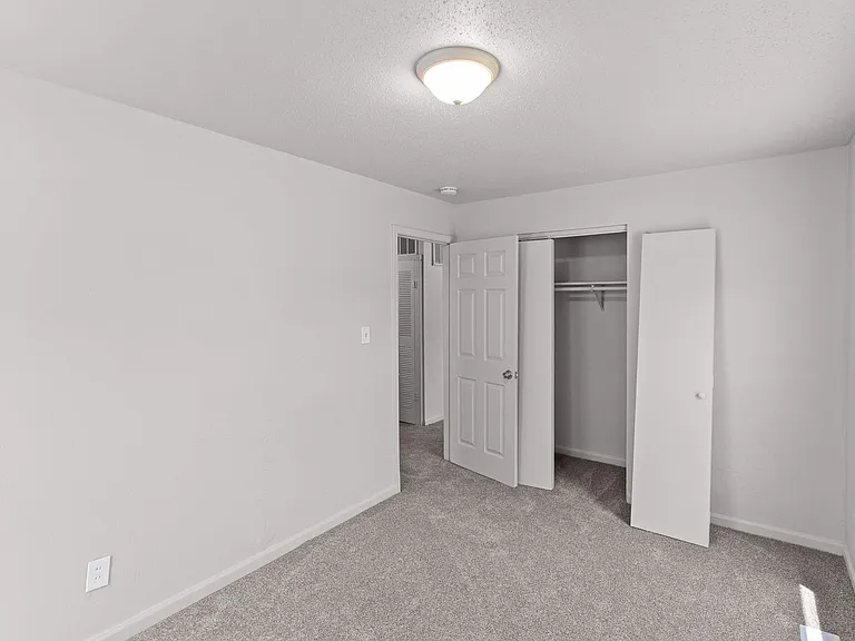 47 Saint Henry Dr — Photo 7