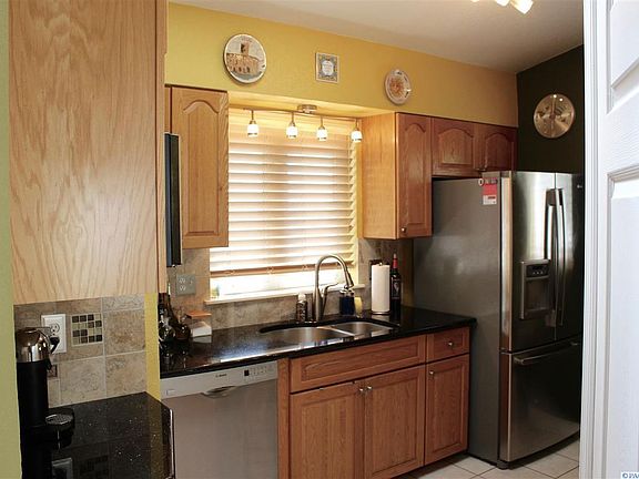 4th image of 1315 SE Sunnymead Way