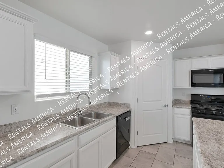 8755 E Stone Meadow Cir — Photo 14