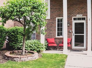 16256 Grandview Dr, Macomb, MI 48044