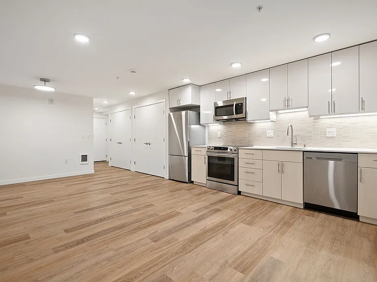 Portal Apartments — Photo 34