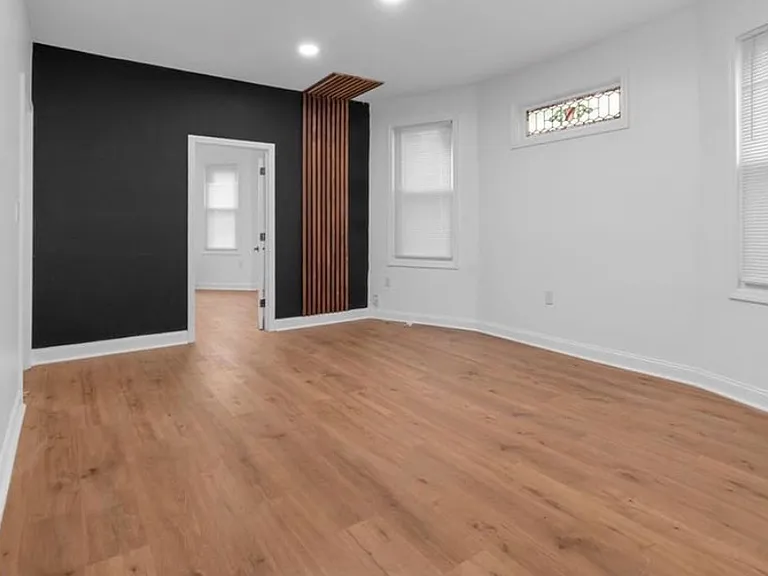 45 Seymour Ave #1 — Photo 3