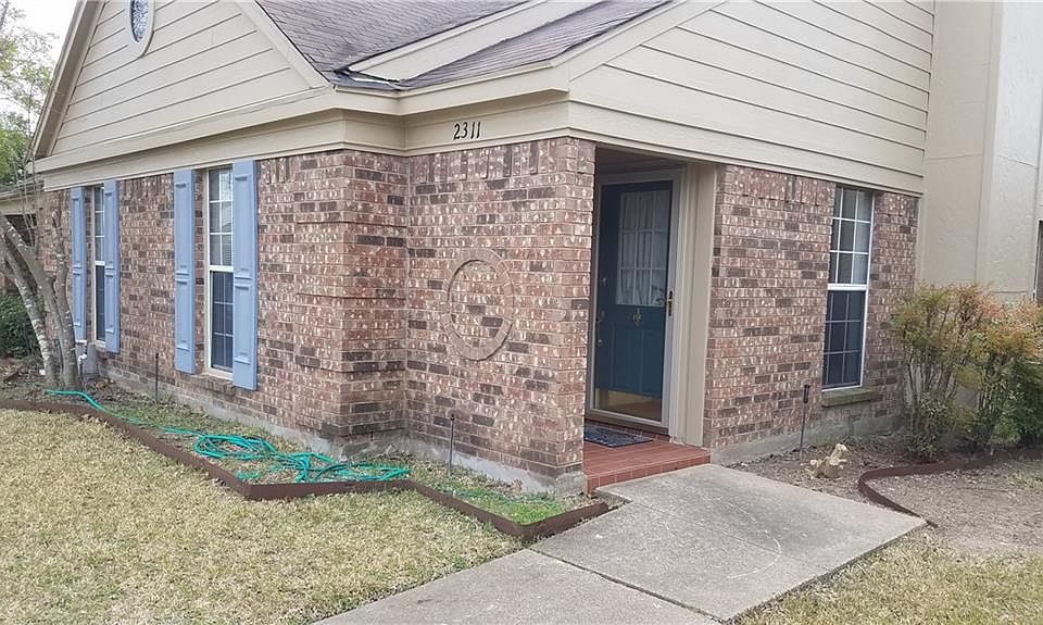 1st image of 2311 Forestbrook Dr