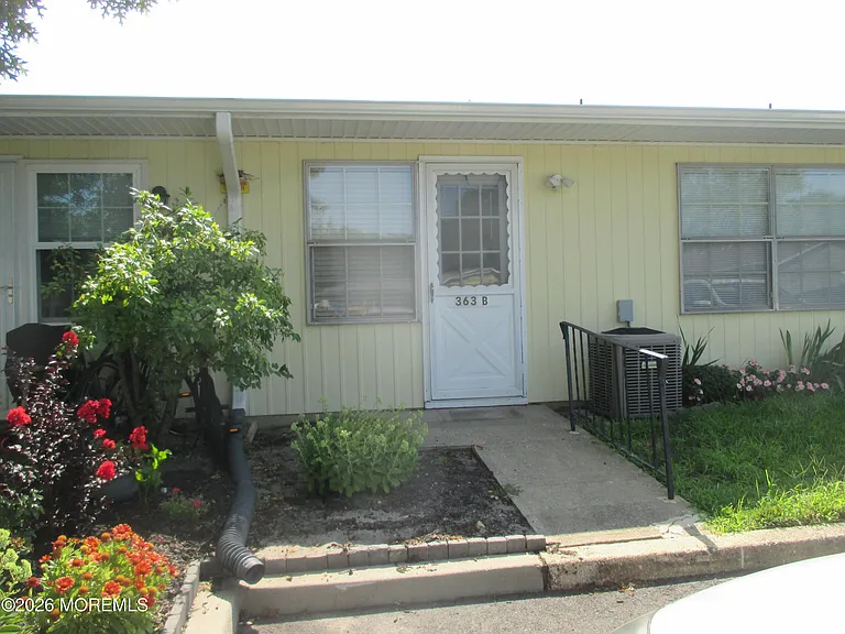 363B Chesterfield Ct #363B — Photo 1