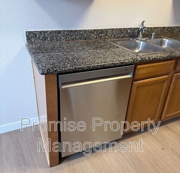 505 E Madison Ave E #75 — Photo 13