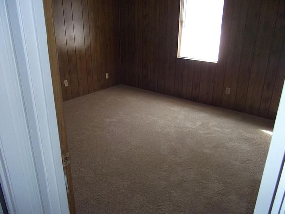 3rd image of 1907 Alden Ln