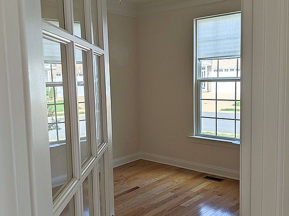 5th image of 3839 S Orchard Sq