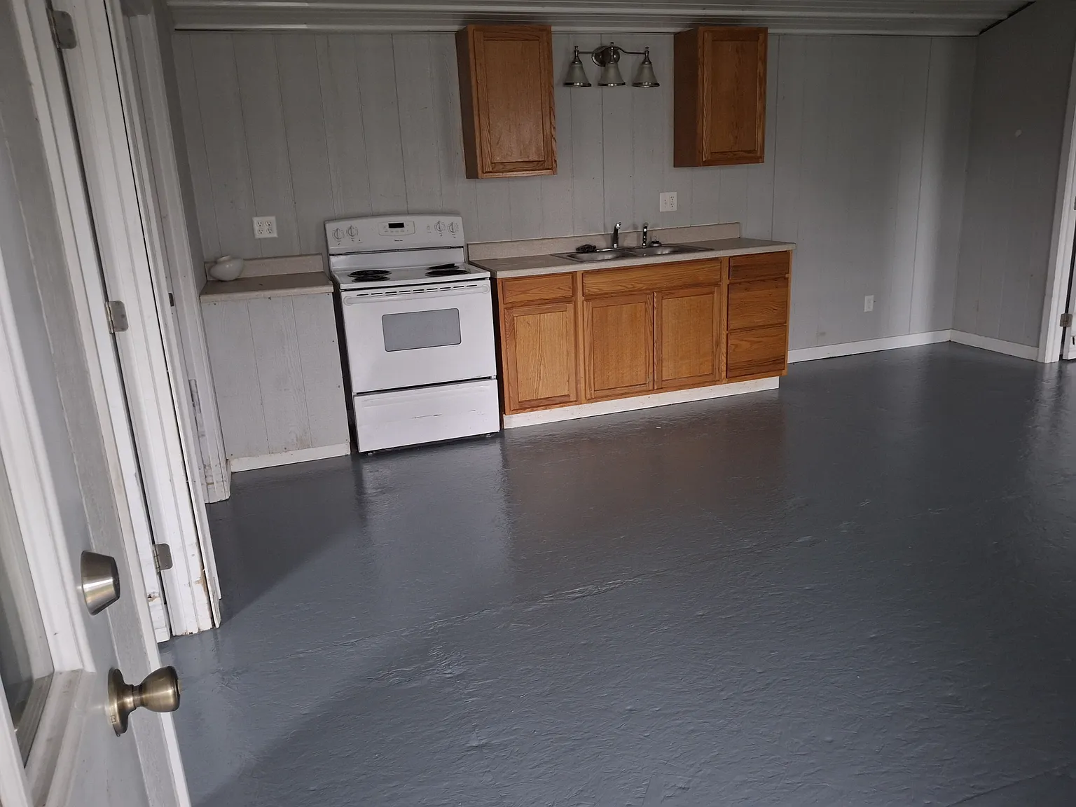 2 bed, $810 — Photo 3