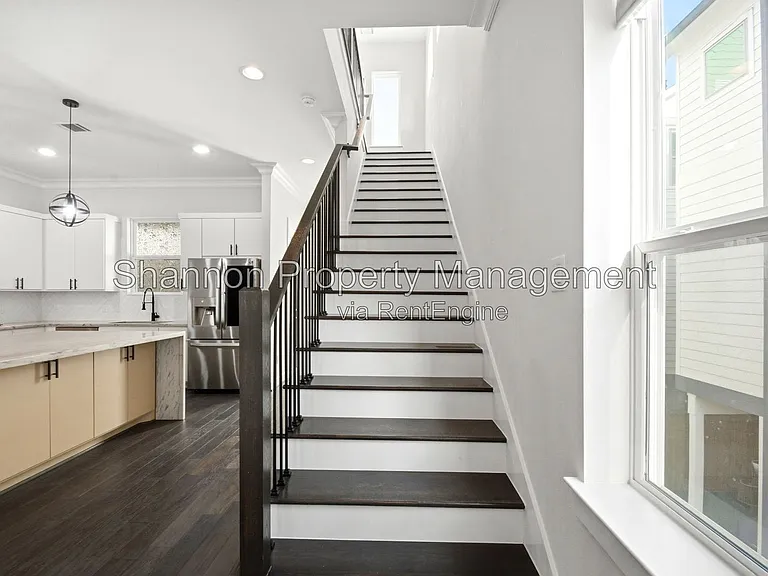 849 Fisher St #D — Photo 20