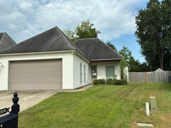 104 Beauchamp Ln, Lafayette, LA 70506