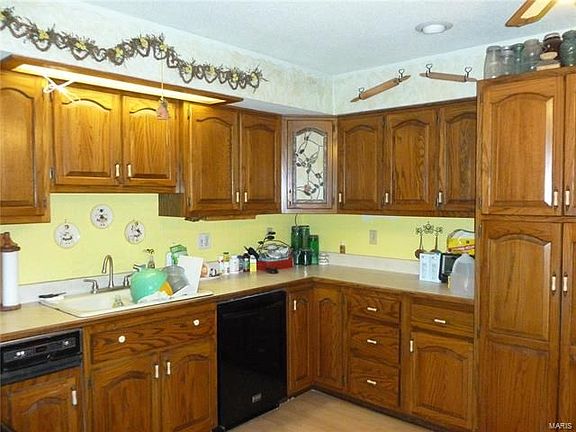 Custom Kitchen with 2 Leaded glass doors