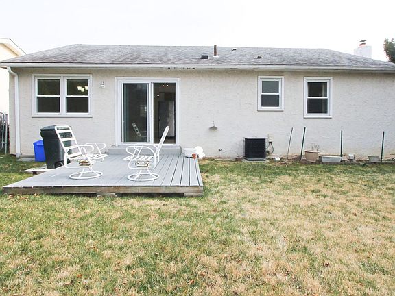 4th image of 617 Renz St