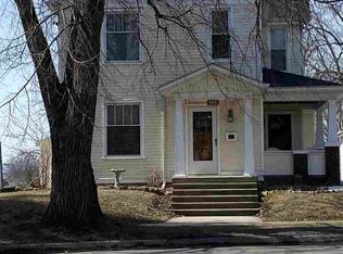 131 N Grandview Ave, Dubuque, IA 52001