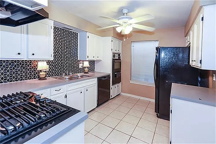 3 bed, 1314 sqft, $1,824 — Photo 4