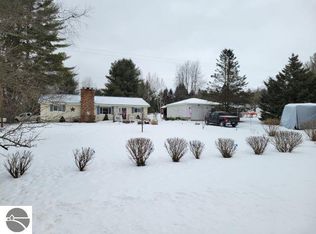 11 E Cutcheon Rd, Lake City, MI 49651