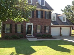 7804 Bankers Dr, Fayetteville, NC 28311