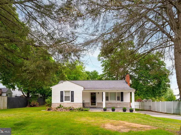 9120 Scaggsville Rd, Laurel, MD 20723