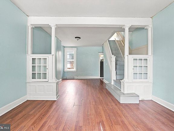 3rd image of 634 W Indiana Ave