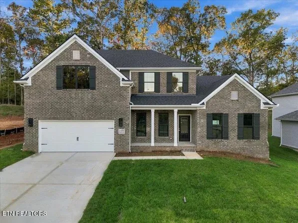 1422 Crescent Oaks Ln, Lenoir City, TN 37772