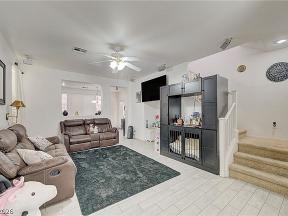 3rd image of 6837 Silver Eagle Ave