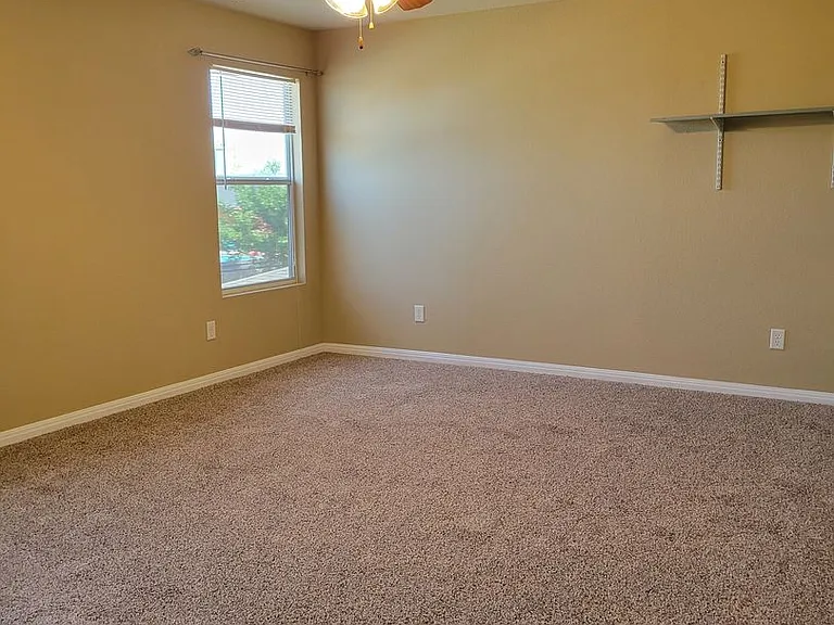 2611 Echo Dr — Photo 19