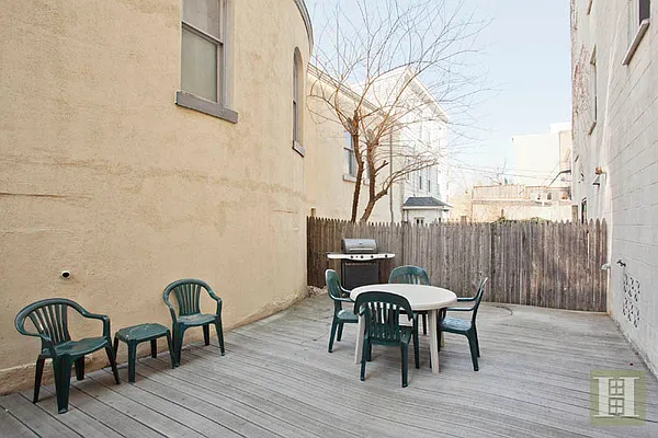 Sold by Halstead Property | media 8