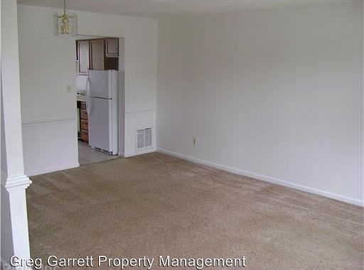 2nd image of 516 Hollomon Dr