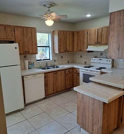 3rd image of 9330 SW 61st Way APT D