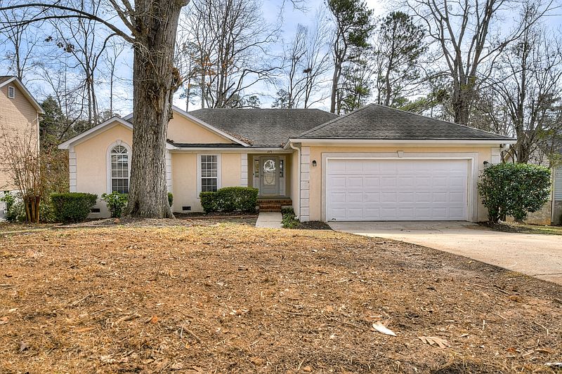 1st image of 275 Ashbrook Dr