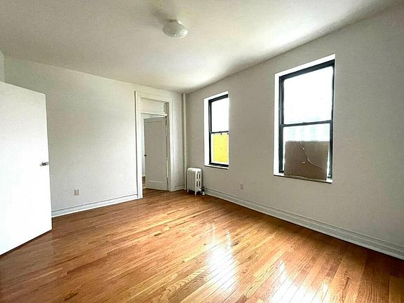 3rd image of 32-48 41st St #B1