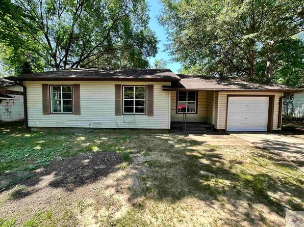 816 Hickam Dr, Wake Village, TX 75501