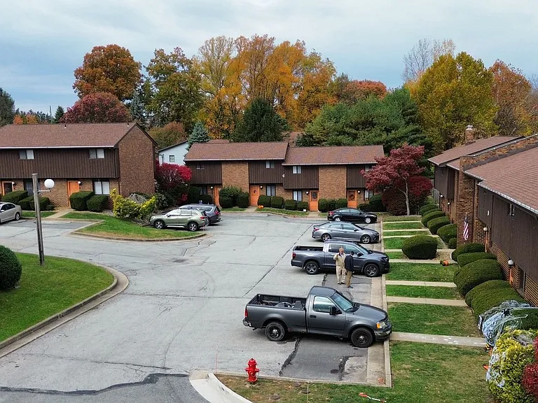 Briarwood Townhomes — Photo 18