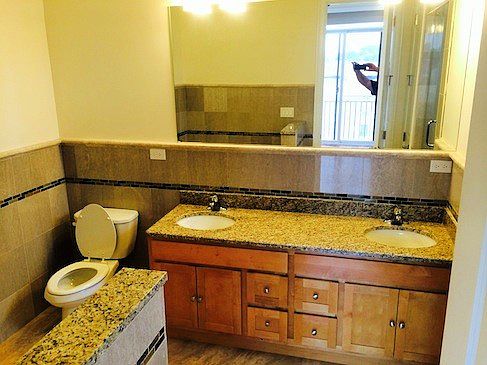 5th image of 3300 W Lawrence Ave #4W