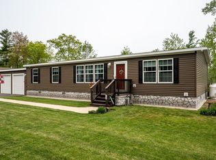 14 Tumbleweed Dr, Rochester, NH 03867