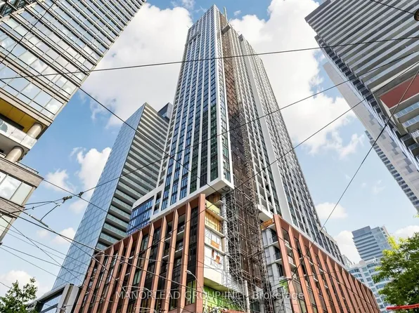 400 King St W #1216, Toronto, ON M5V 1K2
