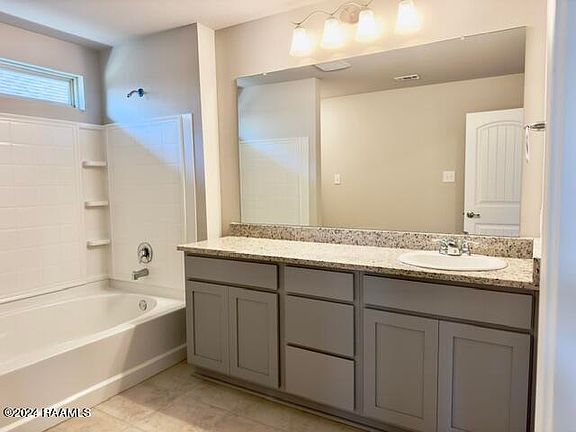 4th image of 3217 Haven Lake Dr