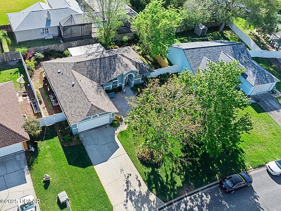 2nd image of 8 Parkview Ln