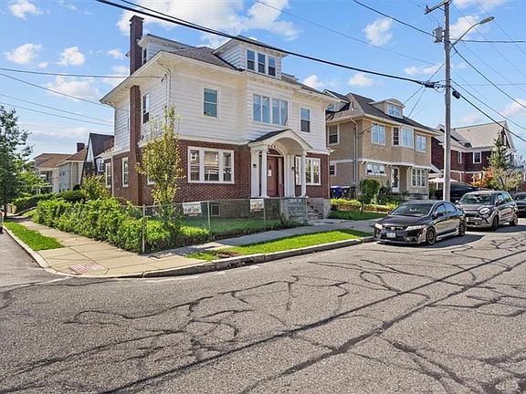 2nd image of 246 Lenox Ave