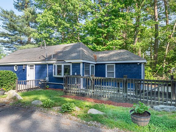 2nd image of 254 Lakeside Rd
