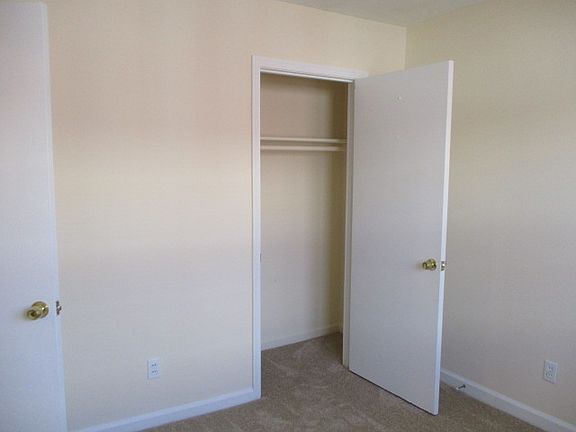 3rd image of 719 E Bayview Blvd #2B-1Ba