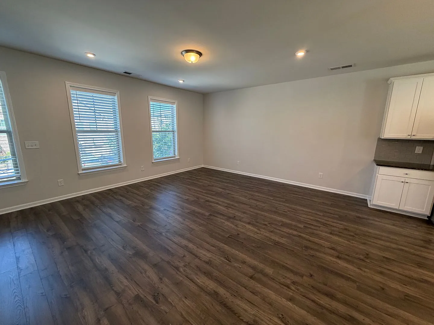 311 Mahone Dr. #14 — Photo 2