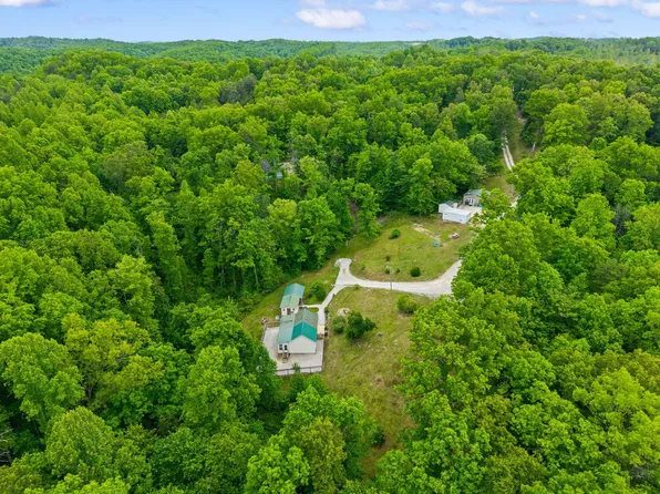 2585 Hazel Patch Rd, East Bernstadt, KY 40729