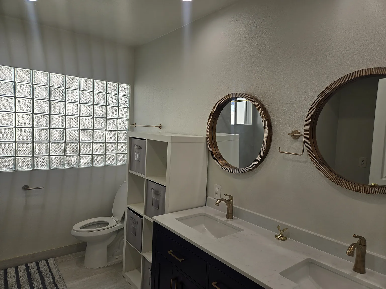 3 bed, 2.5 bath, 2000 sqft, $5,500 — Photo 4