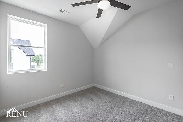 5687 Sofias Cir — Photo 16