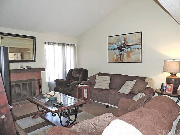 3rd image of 1420 N Balboa Ave